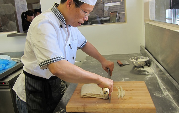 Blade-Pushed Noodles